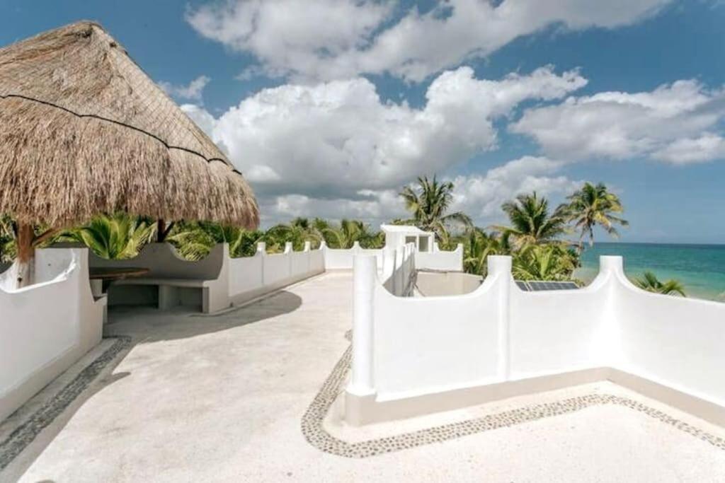 Luxury 5-Br Beachfront Home In Tulum Casa Sofia Gato エクステリア 写真