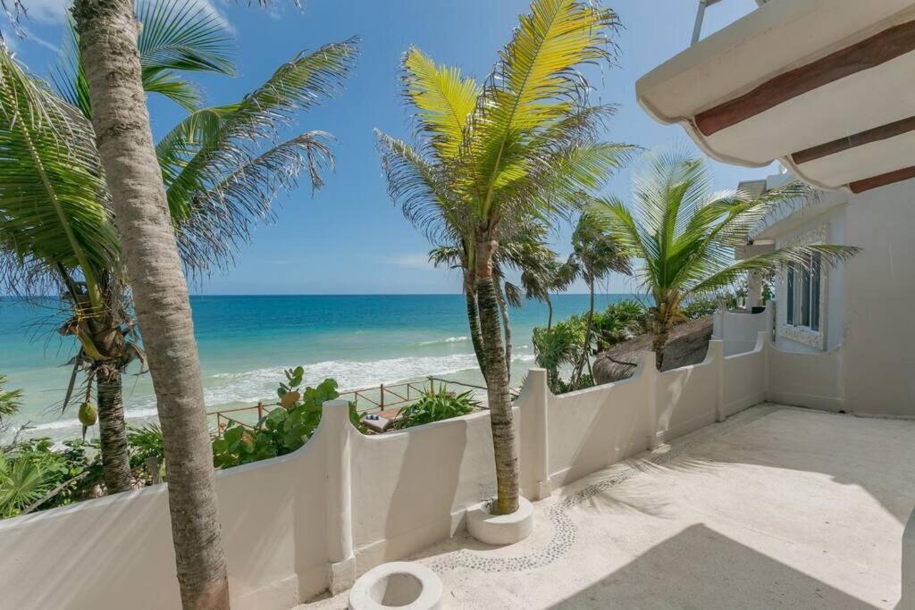 Luxury 5-Br Beachfront Home In Tulum Casa Sofia Gato エクステリア 写真