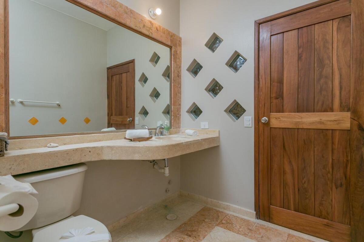 Luxury 5-Br Beachfront Home In Tulum Casa Sofia Gato エクステリア 写真